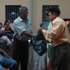 Entrega de Paquetes de Ondas de Esperanza